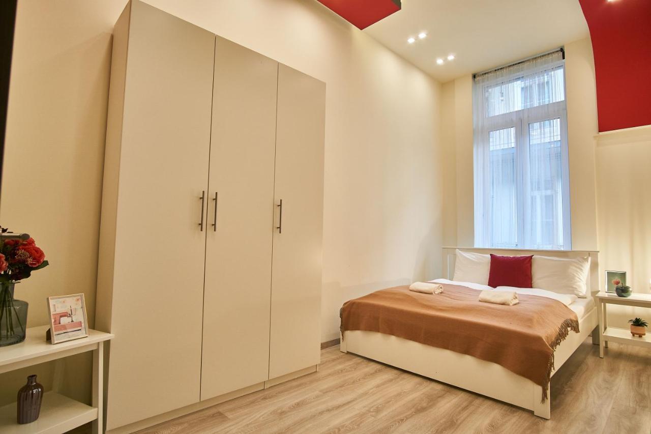 F4 Design Apartment- ブダペスト エクステリア 写真