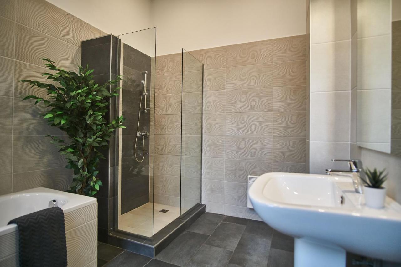 F4 Design Apartment- ブダペスト エクステリア 写真
