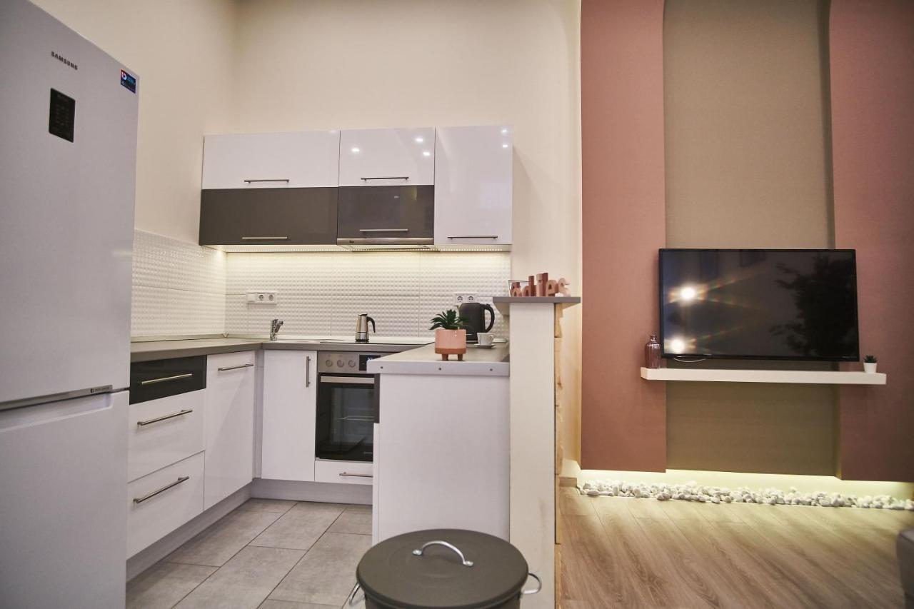 F4 Design Apartment- ブダペスト エクステリア 写真