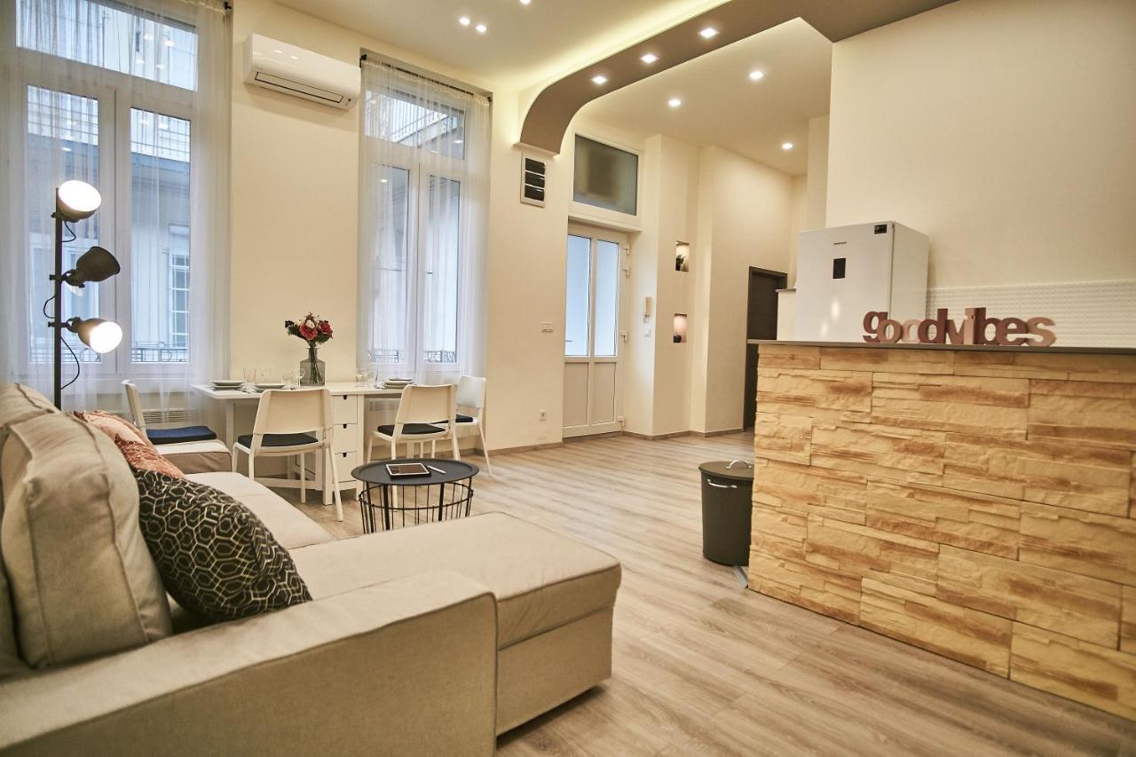 F4 Design Apartment- ブダペスト エクステリア 写真